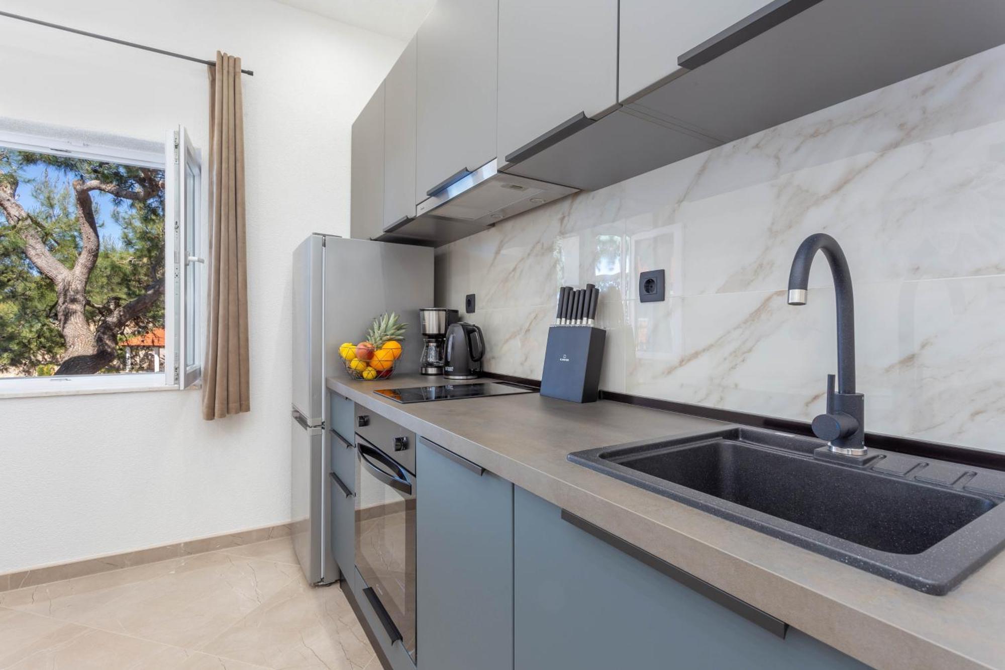 Apartments By The Sea Cove Zastupac, Hvar - 8761 Hvar Town Room photo