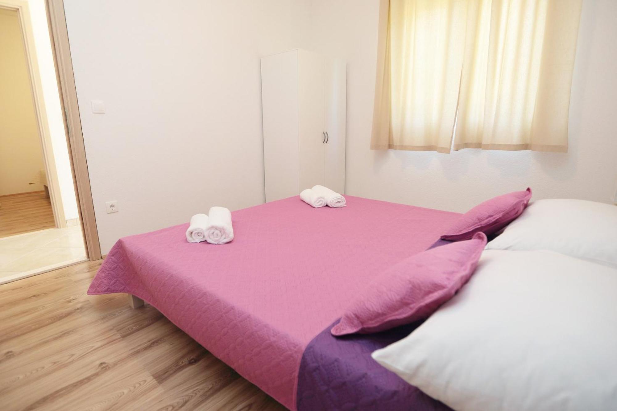Apartments By The Sea Cove Zastupac, Hvar - 8761 Hvar Town Room photo