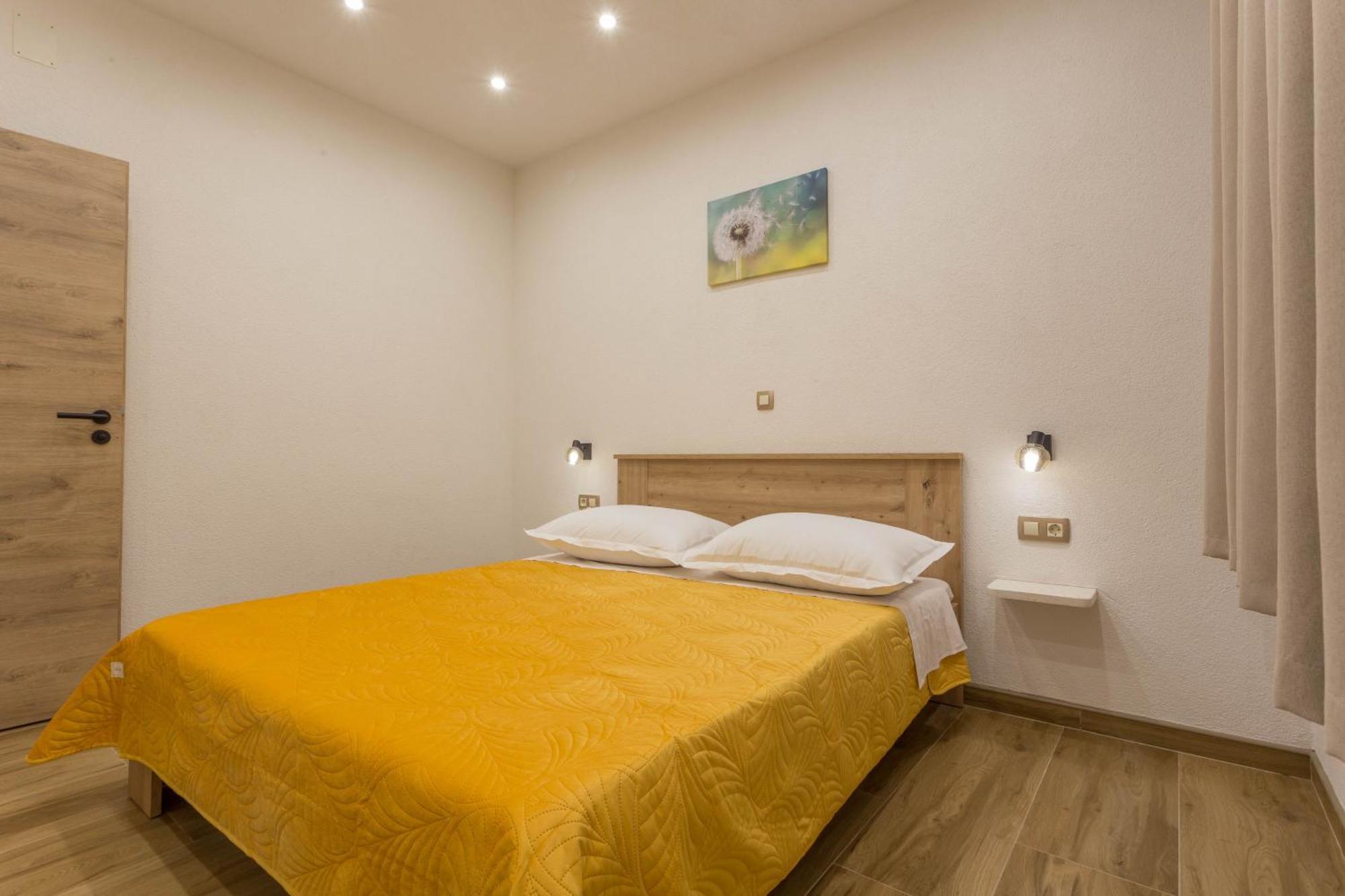 Apartments By The Sea Cove Zastupac, Hvar - 8761 Hvar Town Room photo